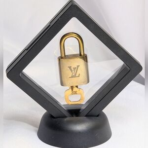Louis Vuitton LV Brass Lock #302 & Single Key #302 MADE IN FRANCE (Short Stamp)